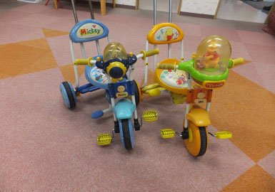 おひさまキッズ内の遊具