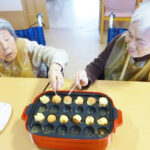 【イベント】皆で作業を分担して　手作りベビーカステラ